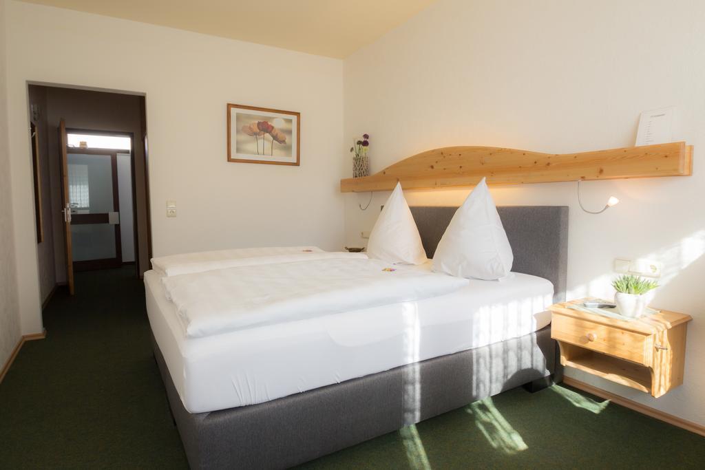 Hotel Am Lingelbach Knüllwald Habitación foto